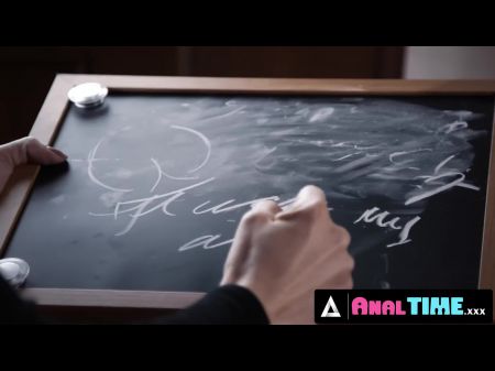 analtime.xxx 成熟的老师带回家淘气的学生 Lola Fae 给她进行粗暴的肛门操 