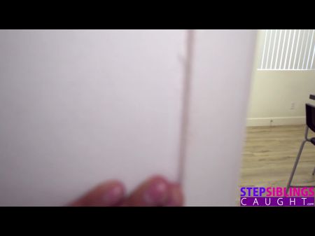 Mabel May willigt ein, Stiefbruder zu ficken, damit er zum Turnen fährt s12:e10 