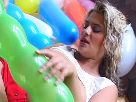 Balloon Masturbation – Marvelous Damsel