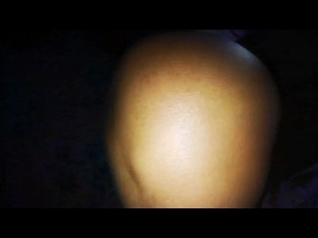 我无法阻止和我女朋友做爱 每天和她做爱 我女朋友说这太过分了，但我无法阻止自己 