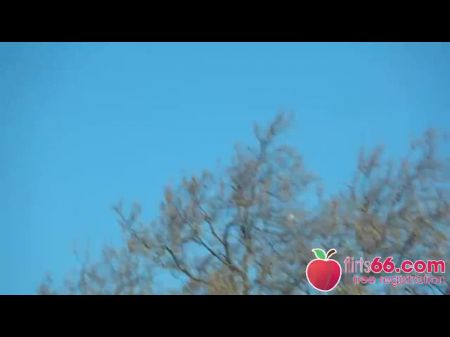Deutsche MILF Julia Exclusive genießt einen jungen Schwanz flirts66.com 