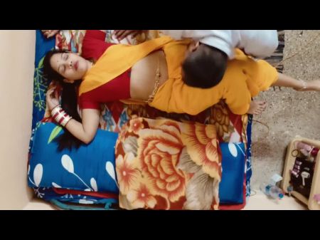 مثير الهندي الأصفر اللى bhabhi ممارسة الجنس الثابت مع صديقها 