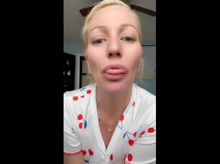 geile MILF, komm und schau mir zu, wie ich für dich spiele 
