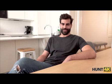 hunt4k. Mädchen sah Geld und bat ihren Freund, sie ficken zu dürfen 