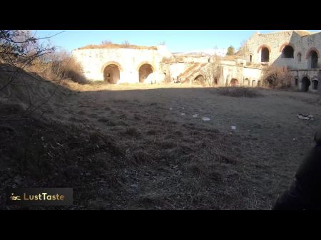 pareja folla en el fuerte abandonado de Napoleón joven virgen lusttaste 4k 
