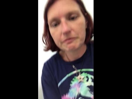 0 zum Orgasmus in 30 Sekunden, während ich auf der Toilette am Flughafen Heathrow wichse und dringend mehr Stressabbau brauche 