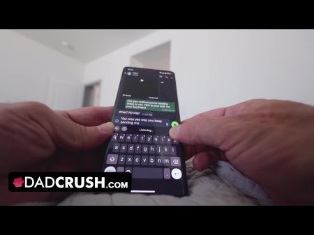 中出我可爱的继女紧致的阴户，完美的粉红色嘴唇18岁