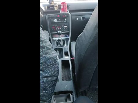 Uber-Fahrer berührt mich in seiner Karte 