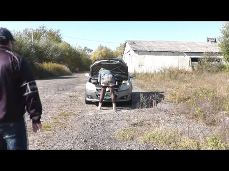 Random Passerby Helped Cougar Fix Car And Banged Her Doggystyle