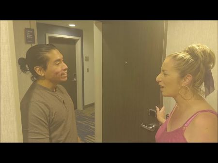 火辣熟女 pawg 摩洛伊斯兰解放阵线 danni jones 对她朋友的儿子有了新的认识美国