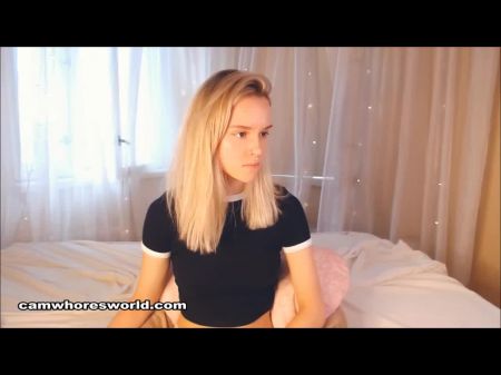 dantabrody rubia caliente muestra su coño por primera vez 