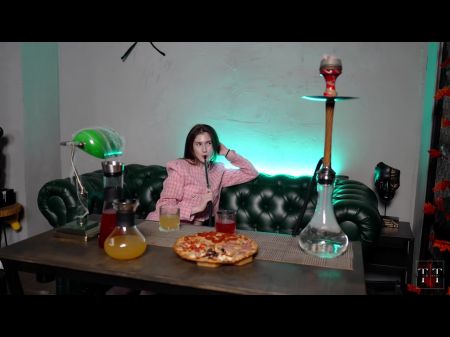 Me follé al hombre de la cachimba por un desafío y gemí como una puta 