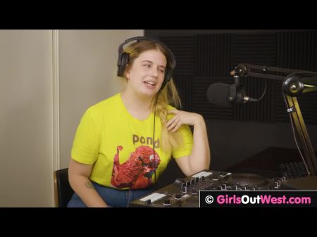 lesbianas gorditas lamen coños y culos en el estudio 