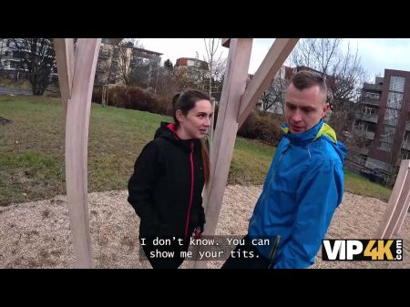 Das Joggen endete als heißer Sex mit einem Fremden und einem gehörnten Freund 