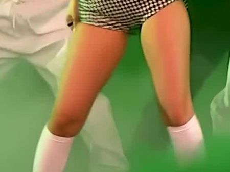 Jennies Sperma leckere Oberschenkel 