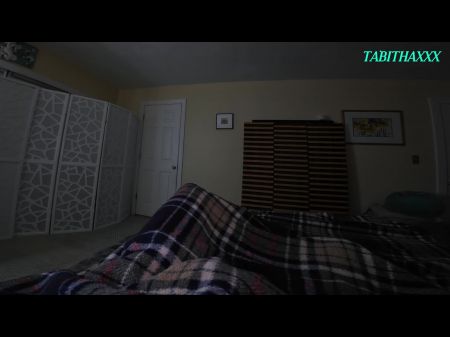 Blonde MILF Stiefmutter fickt Stiefsohn in seinen feuchten Träumen 4k 