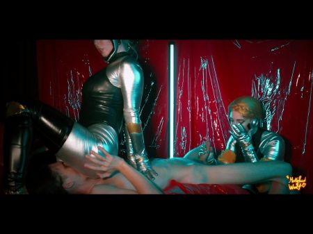 Atomic Heart Dreier mit Ballerinas 