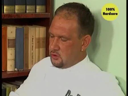 señor doctor ich habe schmerzen, ich brauch eine injektion 