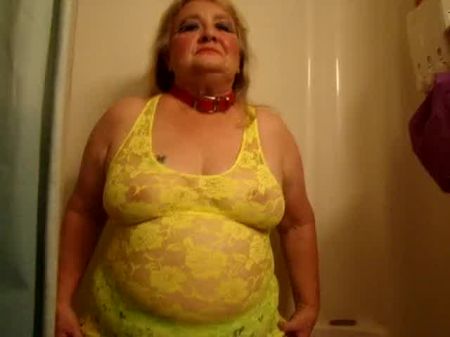 Grannie Bitch Urinates