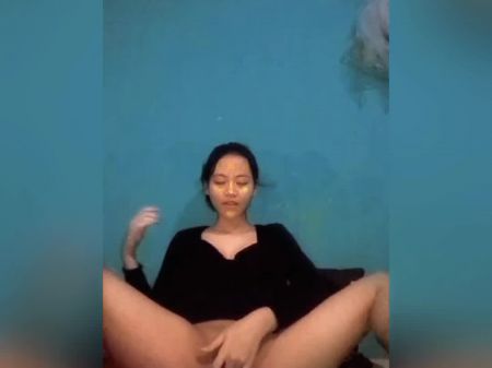 Spectacular Lady Charm With A Spectacular Figure