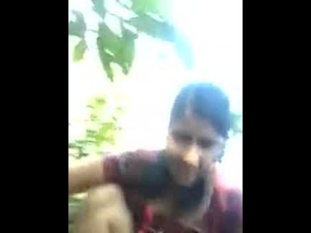 Desi Hindi Girlfriend Plowing Outdoors With Her Boyfriend 29