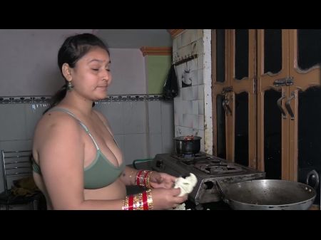 Cooking Hook-up In Kitchen When Chopping Vegetable