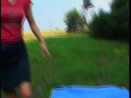 Spontaneous Outdoor Orgy With Strangers ! Retro , German Fledgling , German Nubile , Outside , Vulva , Raw Vulva , Nubile 18 , 18yo