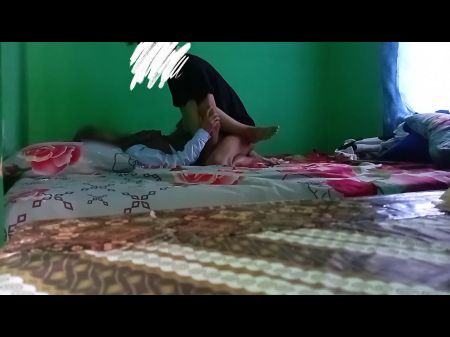 A Youthfull Chick With A Bf On Her Way Home From School