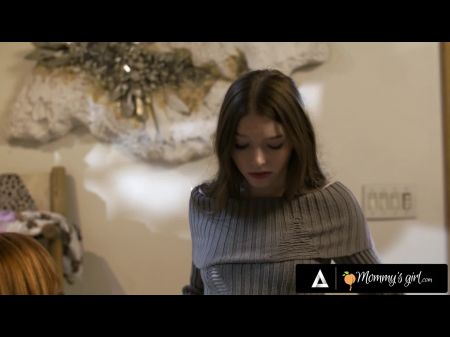 Mamas Mädchen, die zierliche Myra stöhnt, getragene Kleidung entfacht Stiefmutter Lauren Phillips‘ Lust auf heißen Sex 