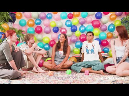 Truth Or Dare Ring - 5 Stellar Singles Play A Risky Game Of Cards ( Ep 1 Of 5)