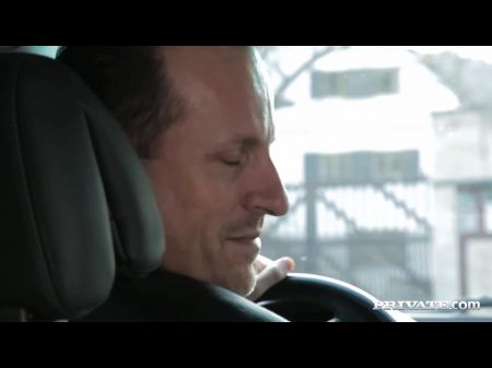 المقعد الخلفي عشاق