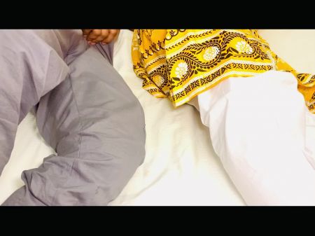 Indisches Desi-Muslim-Hijab Stief-Tante fickt enge Muschi schönes Stief-Tante-Sexvideo 