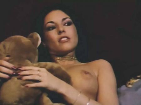 Sapphic Sequence From Vintage Movie Two