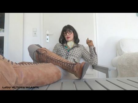 Woman Victoria Valente: Bang The Shoe Snatch
