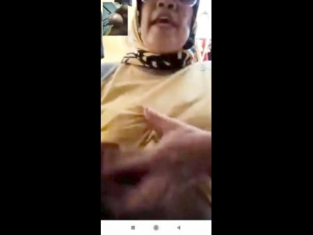 mak haji sofiatun pamer bh baru ke anak mantu