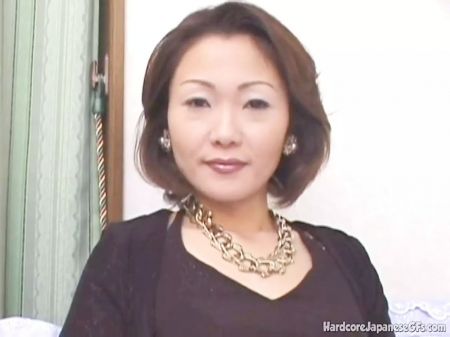 Chinese Stylish Milf Jerks