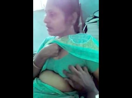 22 Tamil Aunty Titties Pressed By Manager