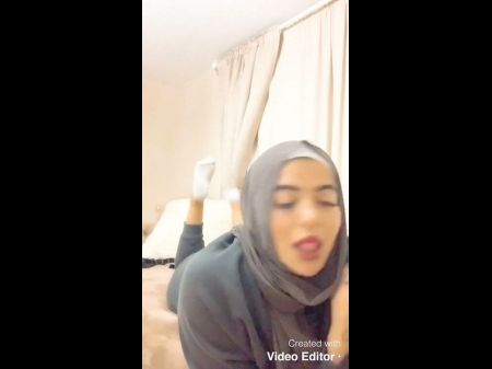 Bitch In A Hijab With A Thick Arse