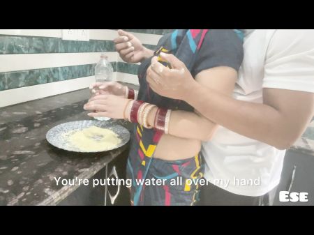 devar ne bhabhi ki choli mein lagaya aata aur kari jabardast chut chudai