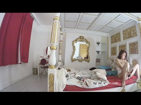 Lantaland - Sandy-haired Cam Gal Toying With Cock-squeezing Cunt