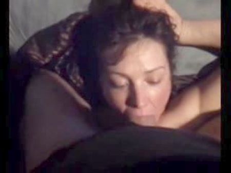 Mature Dark Haired Can