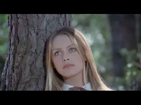 1974 Film , Italian Actress Studied By Medic In Undergarments
