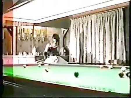 1980s? Inexperienced Stripteaser Group Penetrate In Snooker Hall