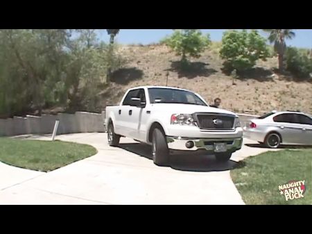 A Hefty Butt Like The One On This White Haired Can Take Two Shafts With Relief