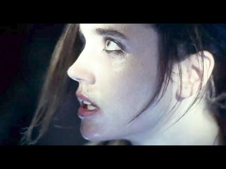 Jennifer Connelly , Aliya Campbell - Requiem For A Desire