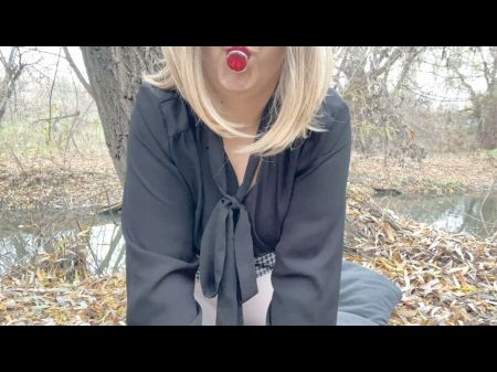 Catapulting An Assfuck Buttplug In My Jaw-dropping Butt Outside