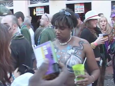 Girls Demonstrate Boobs For Beads At Mardi Gras