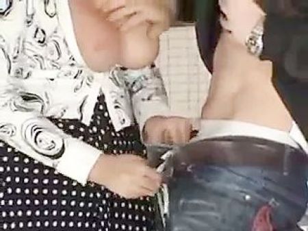 Keksa ayollarning erotik fotosuratlari