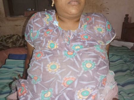 my stepuncle was not at home and aunty called me and i cupped her boob and slurped her effeminacy softly