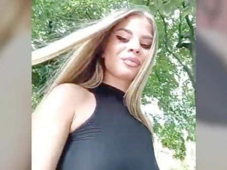 Blonde Supah Amazing Stupid Showcases In The Park